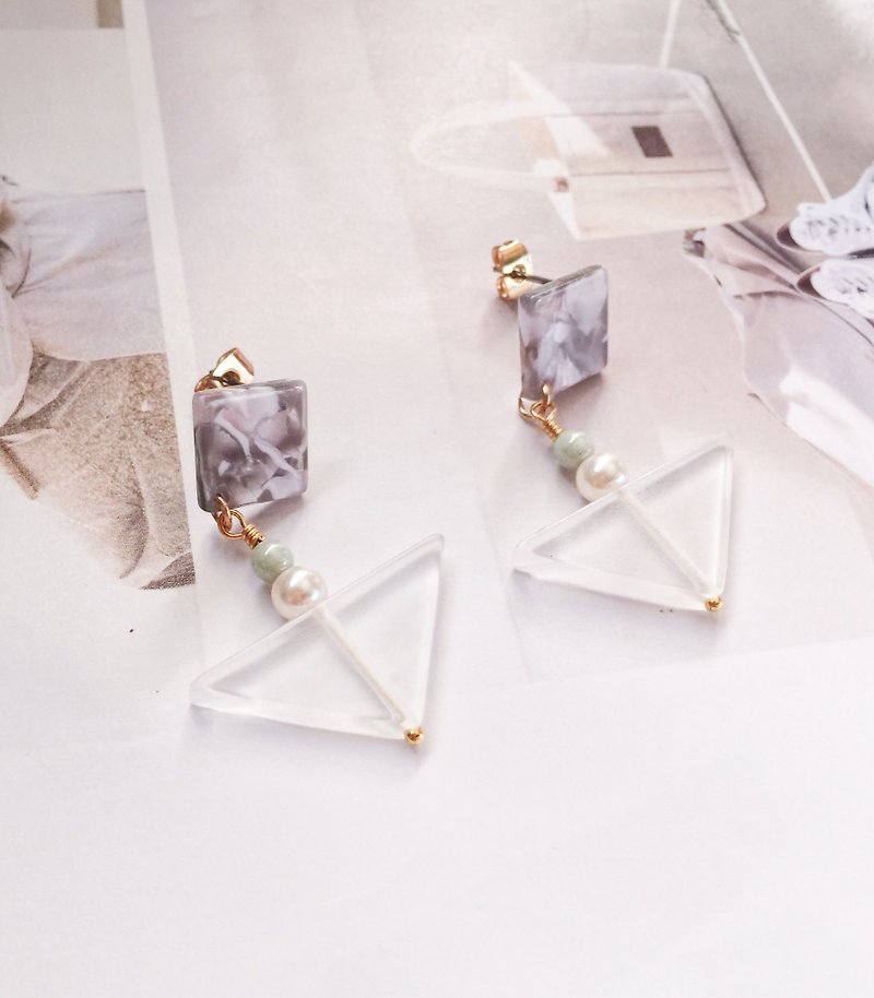 La Don - Earrings - Marbling square fog through the triangular ear acupuncture / ear clip - Earrings & Clip-ons - Acrylic Gray