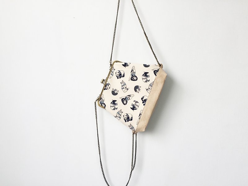 animal clasp frame bag/with chain/ cosmetic bag - กระเป๋าคลัทช์ - ผ้าฝ้าย/ผ้าลินิน สีส้ม