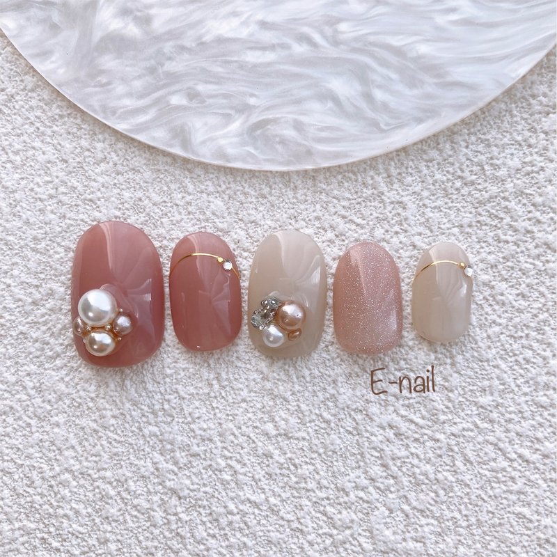 pearl design nail pink cute beautiful - Nail Polish & Acrylic Nails - Plastic Pink