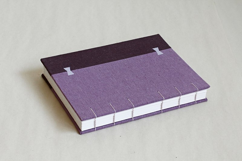 Butterfly joint - Coptic Bound Notebook (Grape violet) - สมุดบันทึก/สมุดปฏิทิน - กระดาษ สีม่วง