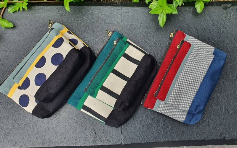 手拿包 Lovely Canvas Pouch, Set of 2 size, Polka Dot and Striped Design 化妝包 /收納袋 - Wallets - Cotton & Hemp Multicolor