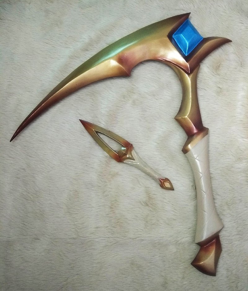 KDA Akali inspired kama and kunai cosplay props for cosplay - 其他 - 塑膠 金色