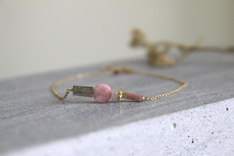 Bracelet thin bracelet rose Stone natural stone - geometry - - สร้อยข้อมือ - เครื่องประดับพลอย สึชมพู