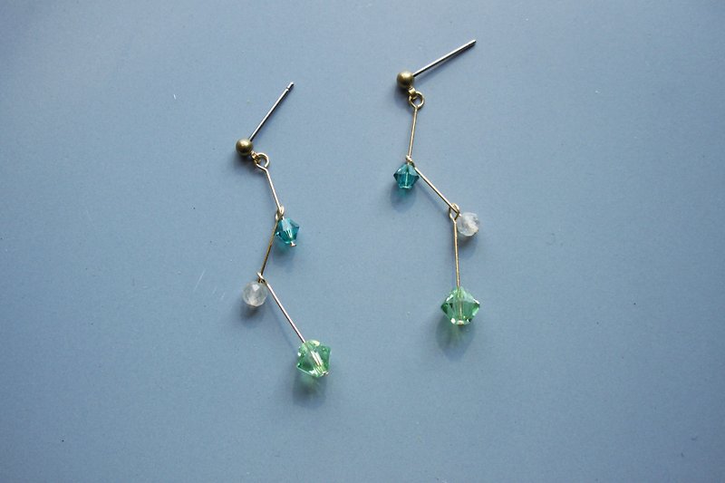 | Galaxy | Earrings - Magellan - Earrings & Clip-ons - Other Metals Green