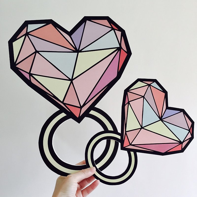Oversized Diamond Ring / Wedding Small Object / Big Ring / Cartoon Diamond Ring / Q Diamond Ring / - Items for Display - Paper Multicolor