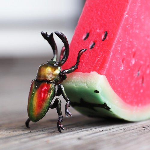 SÜSS Living生活良品 日本Magnets超有趣文具 彩虹鍬形蟲甲蟲擬真迴紋針座