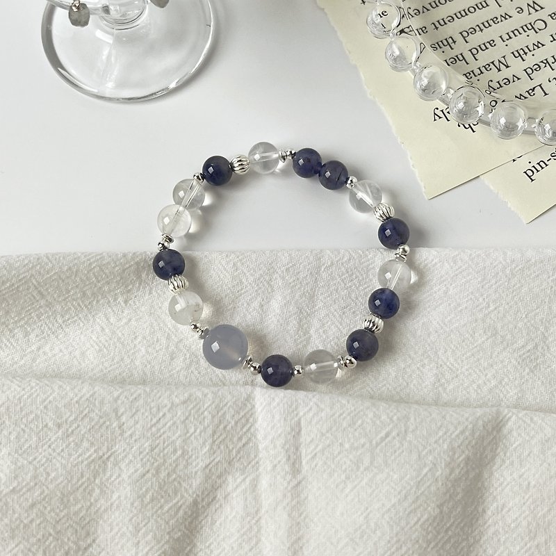 Blue Chalcedony Blue Needle Crystal Cordierite/Natural Crystal Bracelet Natural Stone Bracelet Customized Bracelet - สร้อยข้อมือ - คริสตัล สีน้ำเงิน
