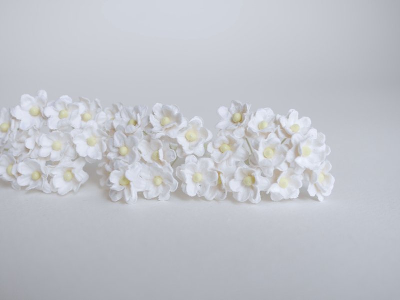 paper flower, 50 pcs. cherry blossom paper, 1.5 cm., white color - 其他 - 紙 粉紅色