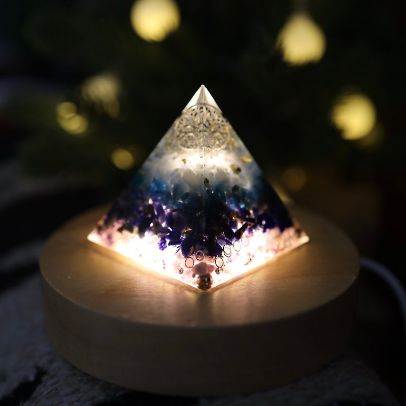[Graduation Gift] Blue Ocean Tree of Life Orgonite Pyramid Night Light Orgonite Crystal Tower - โคมไฟ - เครื่องประดับพลอย สีน้ำเงิน