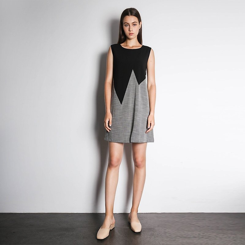 斜角設計短款連身裙灰黑 - 洋裝/連身裙 - 聚酯纖維 灰色