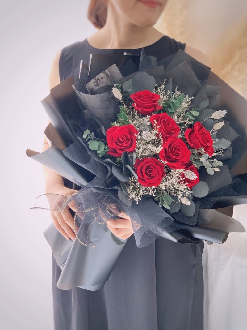 紅玫瑰永生花束 乾燥花永生花束 告白花束 生日禮物 情人節花束 - 乾燥花/永生花 - 植物．花 多色