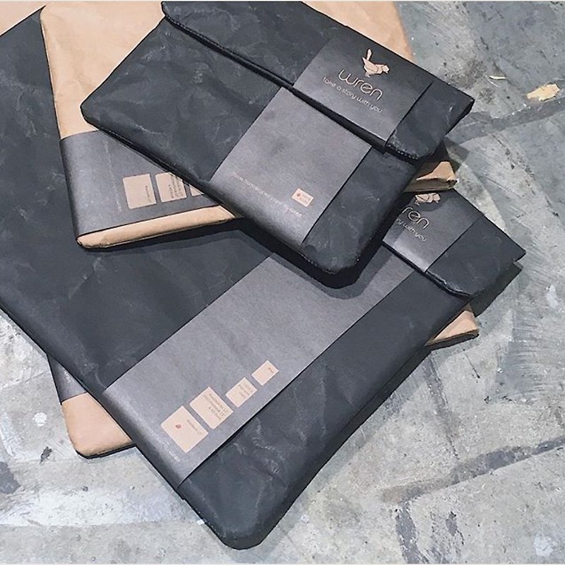 [南アフリカ製ハンドメイド] Wrenリサイクル紙12.13.15¼ペン - エレガントな黒の電気撥水保存袋 - PCバッグ - 紙 