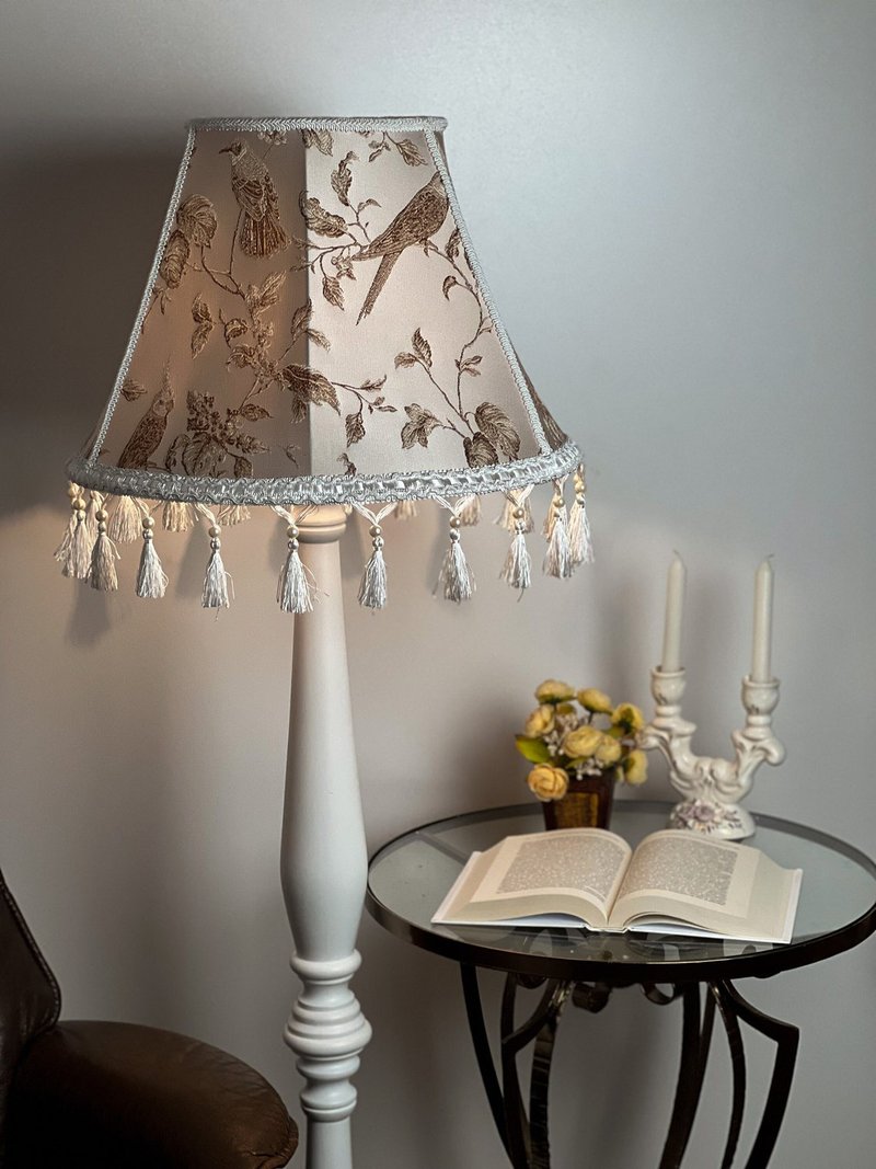 Victorian fabric lampshade with printed pattern and fringe - โคมไฟ - วัสดุอื่นๆ ขาว