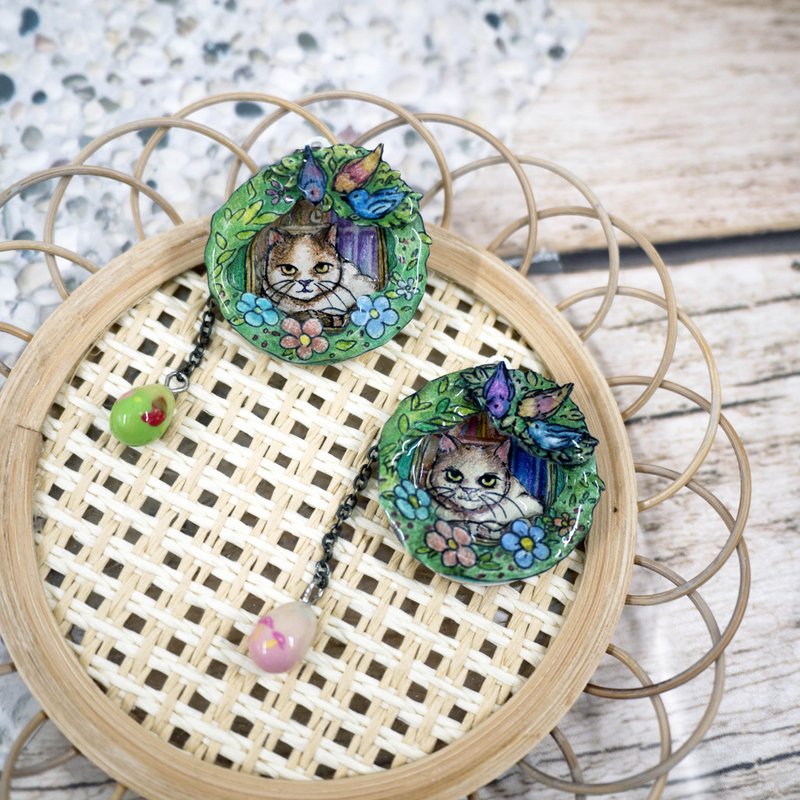 Cats and Birds Spring Conversation Pin Magnet - เข็มกลัด - พลาสติก หลากหลายสี