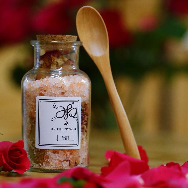 Essential oil bath salt-rose fragrance-immersed in love-300g (with spoon) - น้ำหอม - สารสกัดไม้ก๊อก 