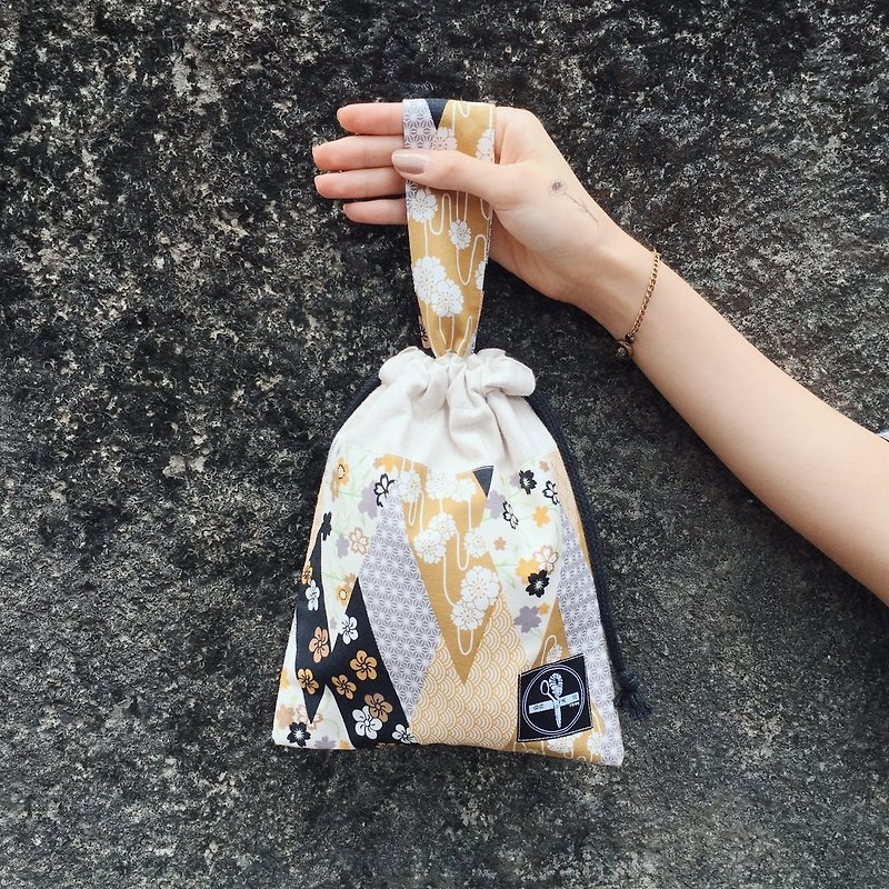 Bundle bag / wind and flower mustard yellow - Handbags & Totes - Cotton & Hemp Orange