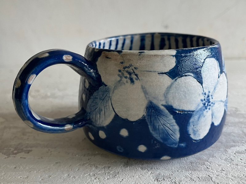 藍染花陶製咖啡杯(售完再製款)_陶器馬克杯 - 咖啡杯 - 陶 藍色