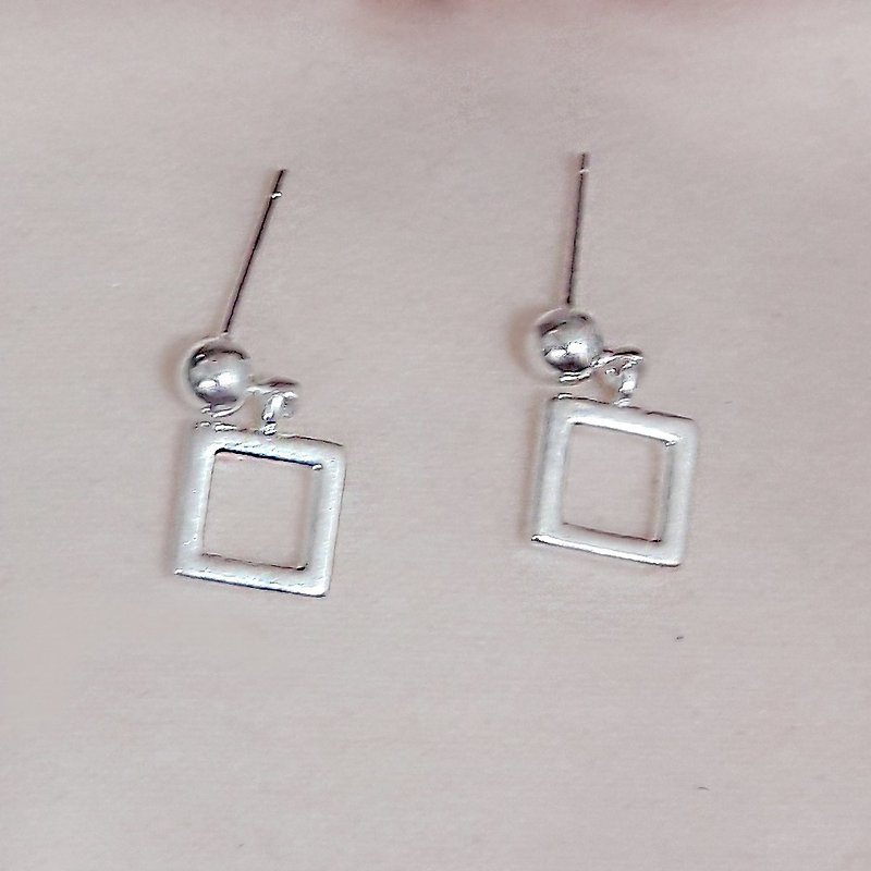 Toast 925 sterling silver earrings (boxed) - ต่างหู - เงินแท้ สีเงิน