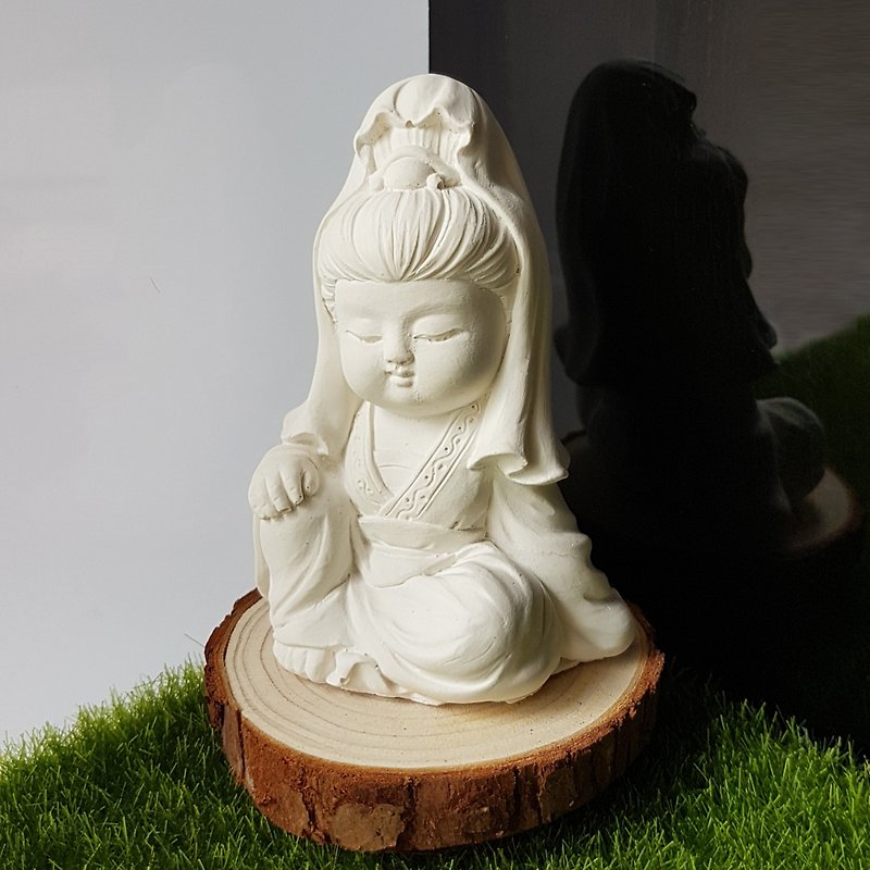 Miniature Small meditation Guanyin G1, scented car accessory - น้ำหอม - วัสดุอื่นๆ ขาว