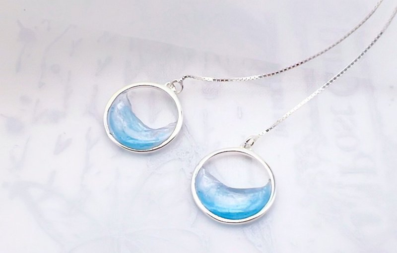 | Sterling Silver Ocean | Japanese Epoxy Earrings Wave Blue Gradient Ear Chain Ear Pins Clip-On Gift Box - Earrings & Clip-ons - Resin Blue