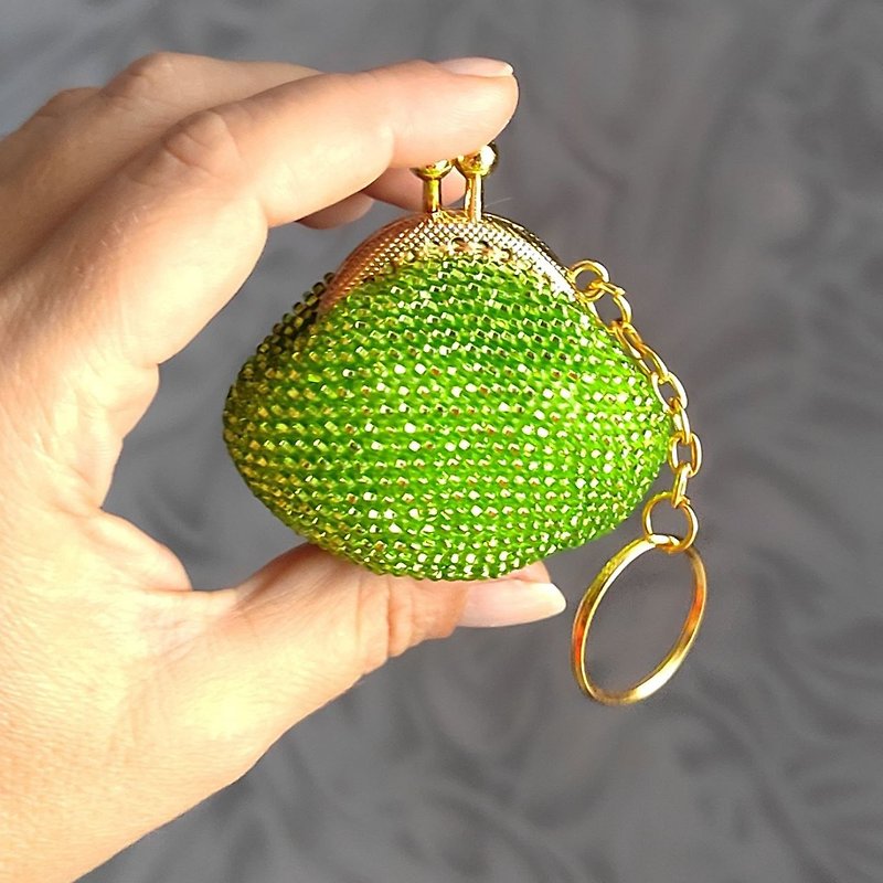 Bead coin purse. The small beaded charm a purse coin box, Beaded crossbody bag - Coin Purses - Other Materials Green