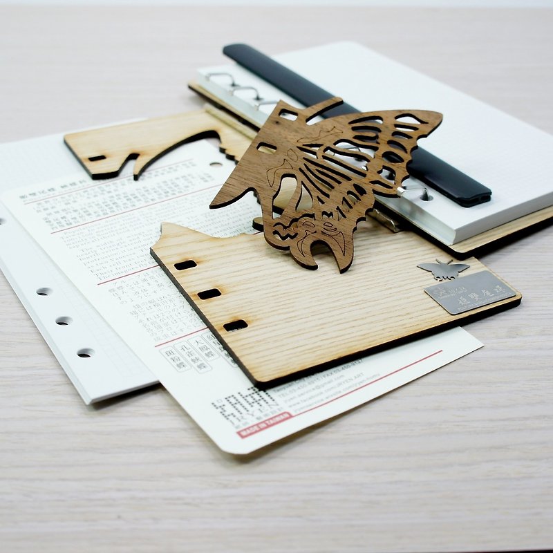 Taiwan Butterfly Series-Texture Handwritten Notebook - สมุดบันทึก/สมุดปฏิทิน - ไม้ สีนำ้ตาล