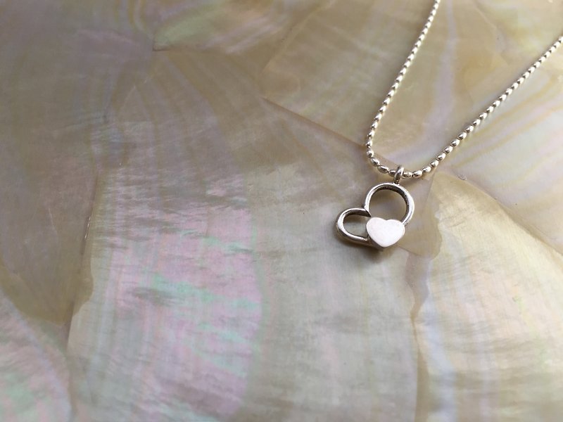 A small piece of makeup /// Heart-to-heart. Custom knock-print +925 sterling silver. Necklace+ - สร้อยคอ - เงินแท้ สีเงิน