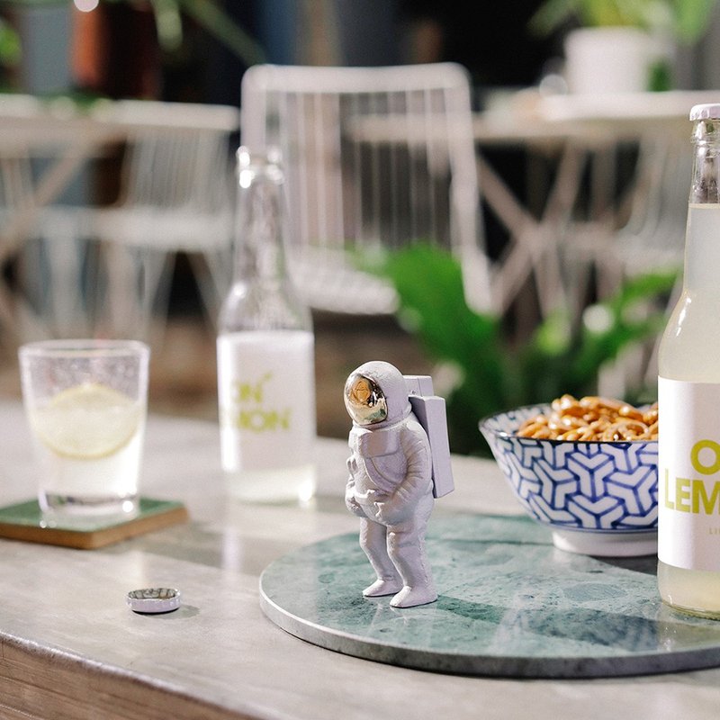 DOIY Astronaut Bottle Opener - ที่เปิดขวด/กระป๋อง - โลหะ สีเงิน