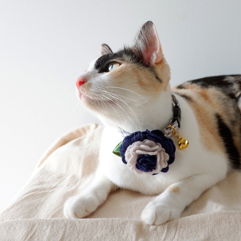 安全首輪猫バレンタインモデル：BELLA MALA：青エンドウ。 - 首輪・リード - コットン・麻 ブルー