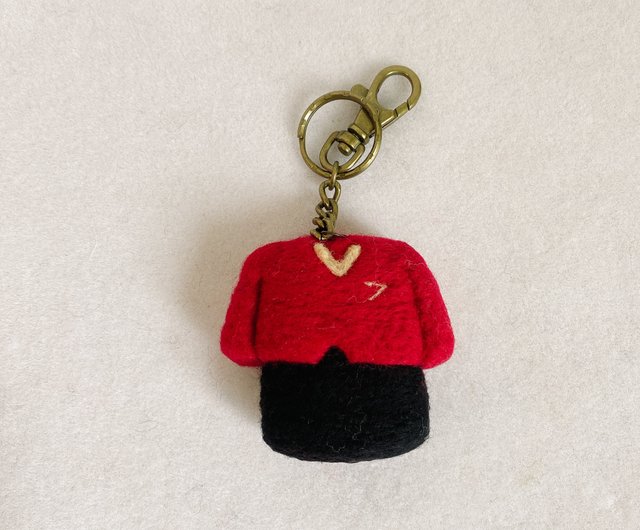 キャセイパシフィック航空のユニフォームウールフェルトキーホルダー ショップ Lingo Woolfelt キーホルダー キーケース Pinkoi