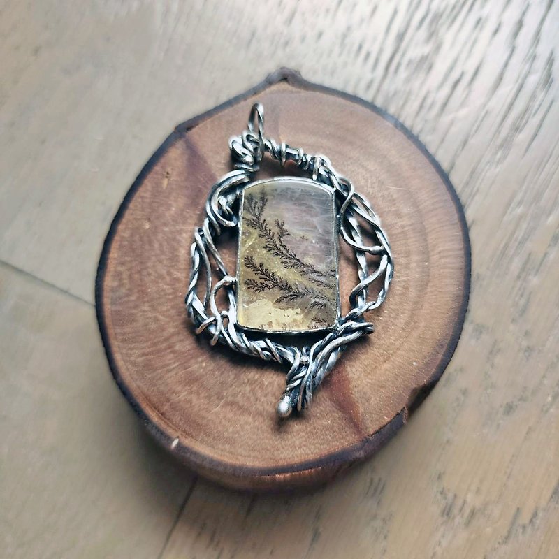 [Handmade by Qu Shuichen] Branch crystal sterling silver pendant - สร้อยคอ - เครื่องเพชรพลอย สีเงิน