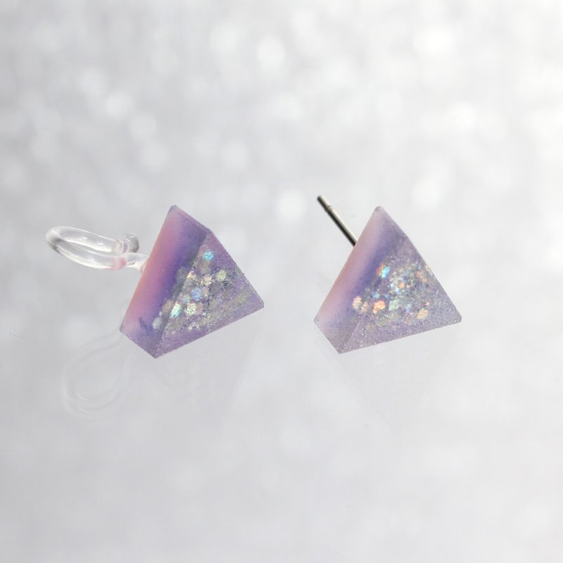 Triangle Resin Earring / Streamer Lilac / Single stud - ต่างหู - เรซิน สีม่วง