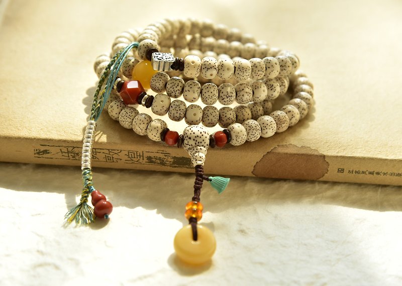 【Xingyue】Natural Hainan Xingyue Bodhi 108 rosary beads - สร้อยข้อมือ - พืช/ดอกไม้ ขาว