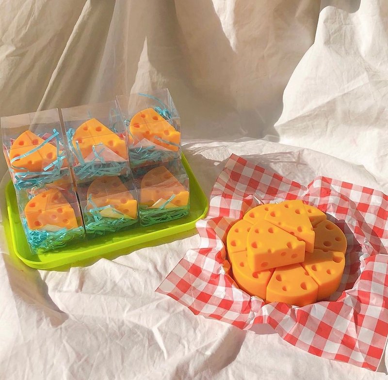 チーズ型のバスソープ - 石けん - その他の素材 