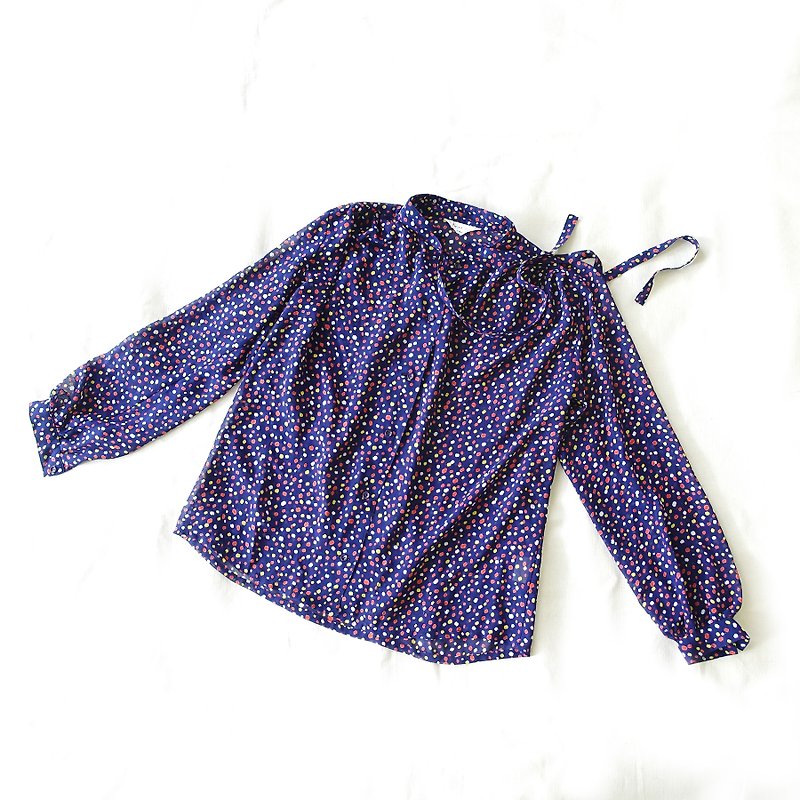 BajuTua / vintage / dot dark blue chiffon collar shirt - เสื้อเชิ้ตผู้หญิง - เส้นใยสังเคราะห์ สีน้ำเงิน