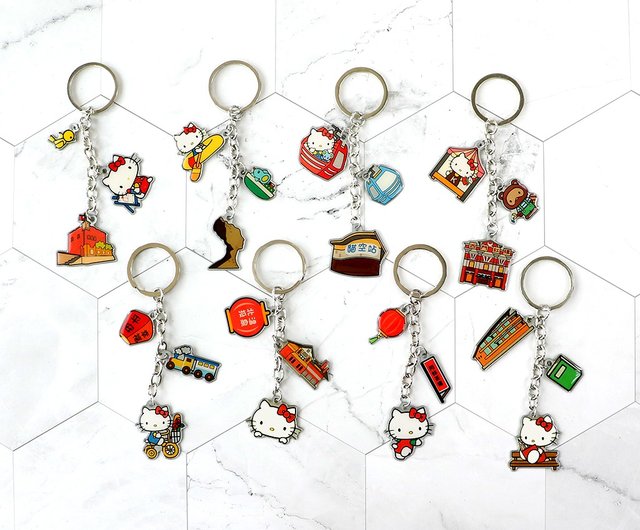 【台湾限定】激レア　ご当地　新品ハローキティ キーホルダー 4個セット 台湾土産 ハローキティ キーホルダー チャーム 外箱あり ご当地