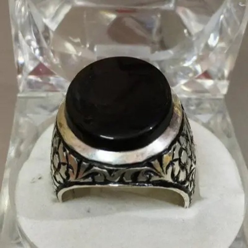 Original Yemeni Aqeeq Akik Stone ring blood red under light in 925 Silver ring - 戒指 - 寶石 黑色