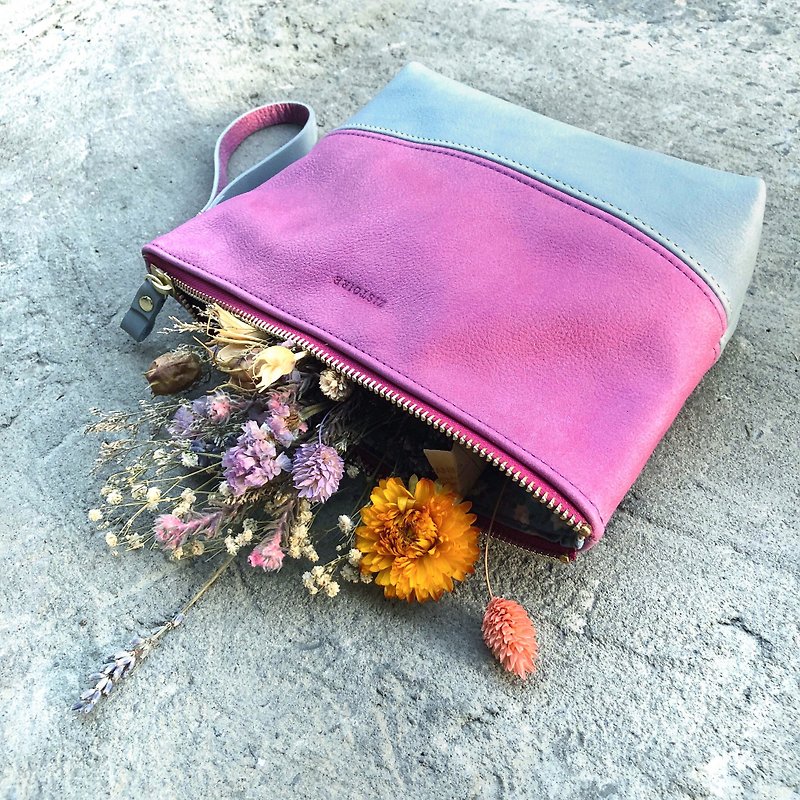 【BEAUTY BAG】Cosmetic bag / calamus (infused with pale purple powder) + silver grey - Clutch Bags - Genuine Leather 