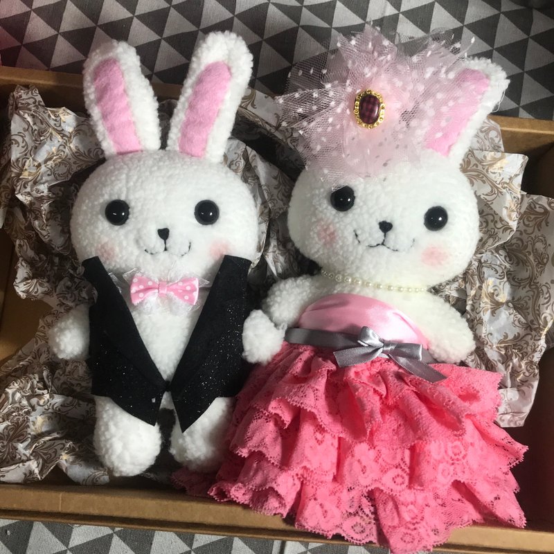 RABBIT LULU結婚兔 草莓口味蛋糕蓬裙 安床娃娃 婚禮擺飾 車頭綵 - 擺飾/家飾品 - 棉．麻 粉紅色