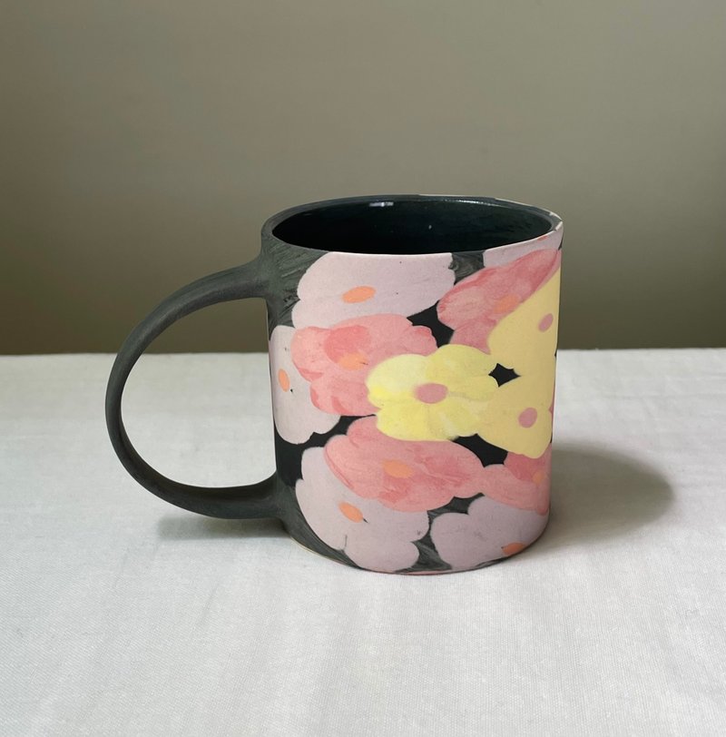 Lantana Flower Mug - Mugs - Porcelain 