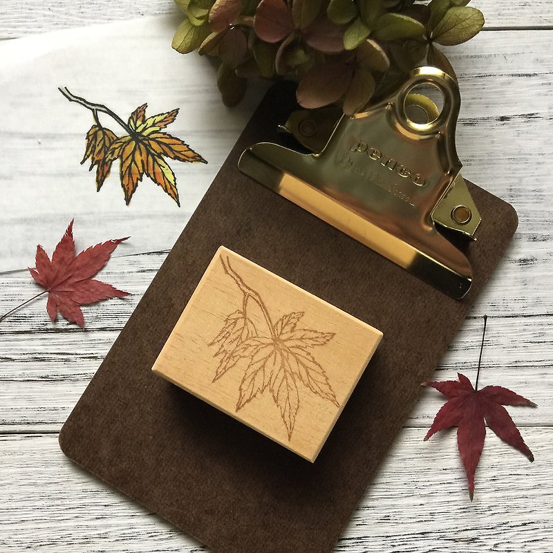 Hand- drawn stamp The maple leaves of autumn - Stamps & Stamp Pads - Wood 