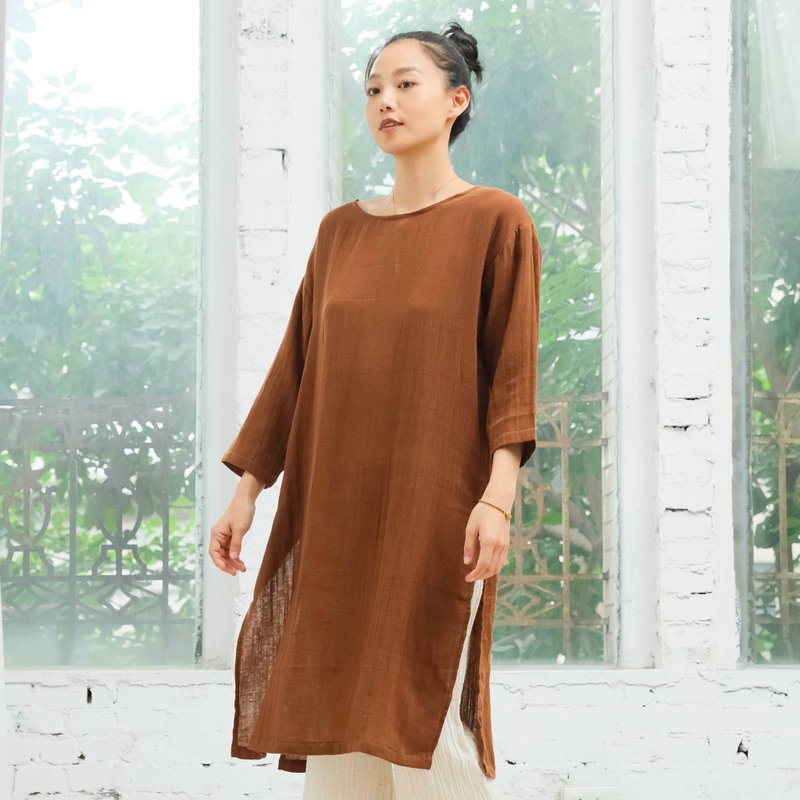 OMAKE 長版側開衩上衣 焦糖 - 女上衣/長袖上衣 - 棉．麻 咖啡色