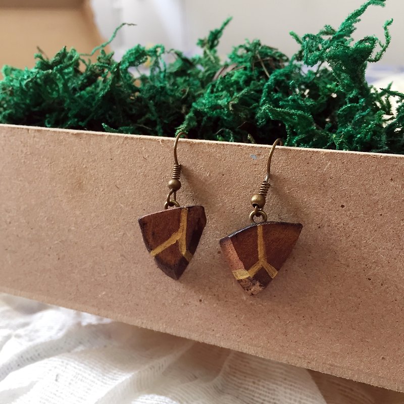 handmade recycle ironwood earrings - gold stripes - Earrings & Clip-ons - Wood Brown