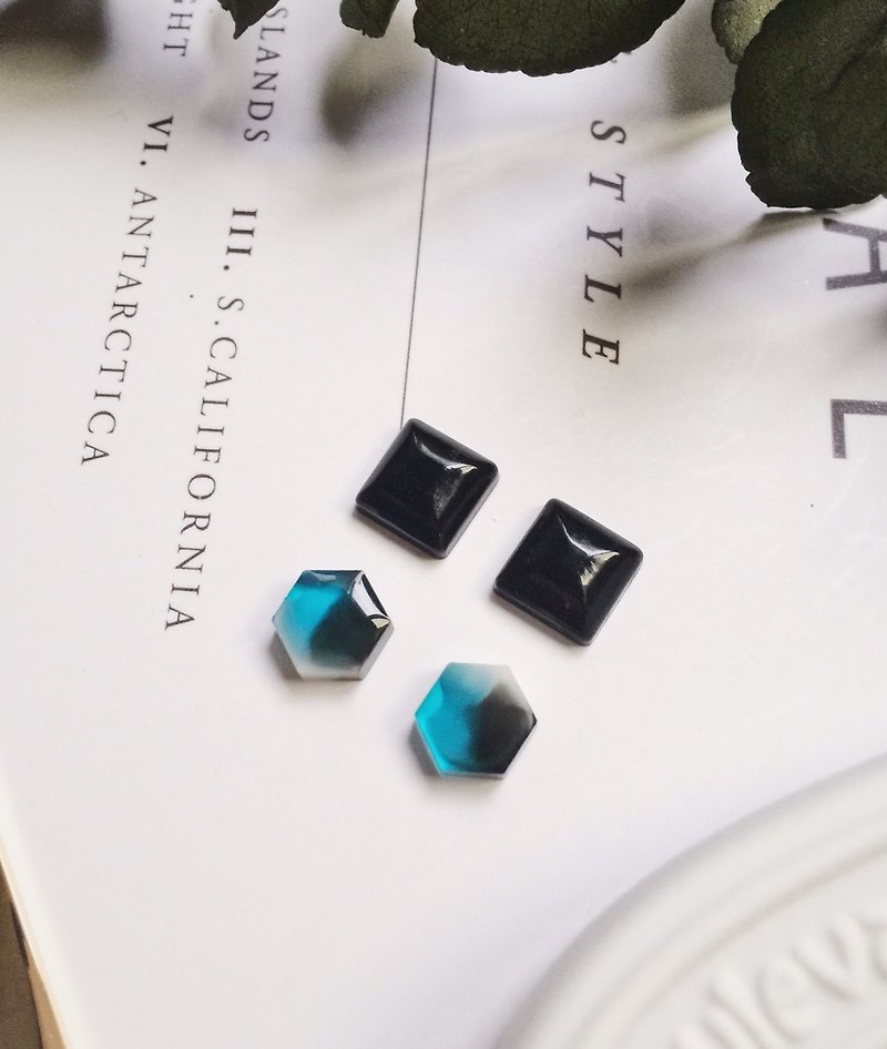 La Don - Geometric Black Blue - Gemstone Square Hexagon 2 Piece Ears/Aurtures - Earrings & Clip-ons - Resin Black