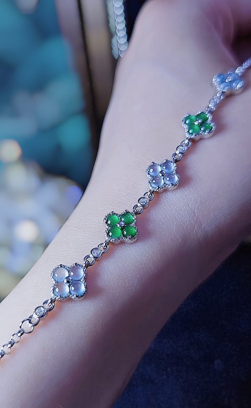 Four-leaf Clover Beaded Bracelet Silver