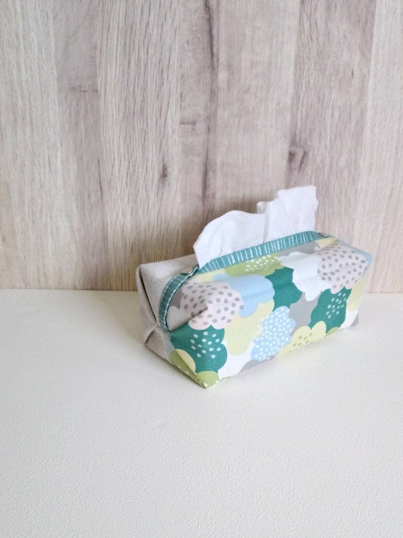 [ITS/Core Twisted Paper Cover] Fairy Tale Forest Tree French Silver Onion Cloth can be purchased with a lanyard! - Tissue Boxes - Cotton & Hemp Green