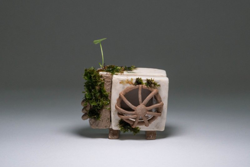 Hitachu Air Conditioner Ecological figurine002 - Plants - Pottery 