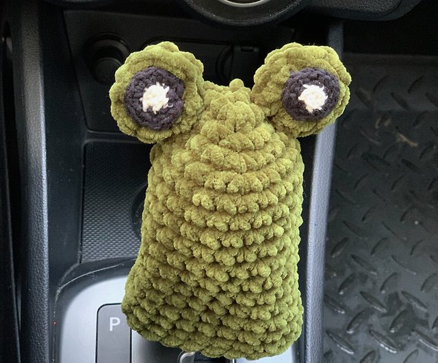 Shift knob cover crochet frog, Shift knob plush cute beanie handmade - Shop  FunCrochetPattern Other - Pinkoi