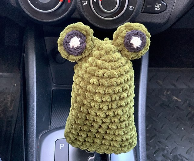 Shift knob cover crochet frog, Shift knob plush cute beanie handmade - Shop  FunCrochetPattern Other - Pinkoi