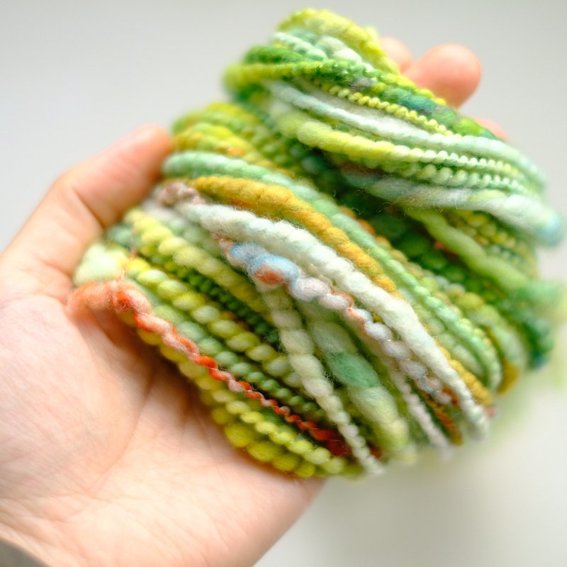 Hand Spinning Thread_ BUBBLE_ merino wool _ garden - Knitting, Embroidery, Felted Wool & Sewing - Wool 